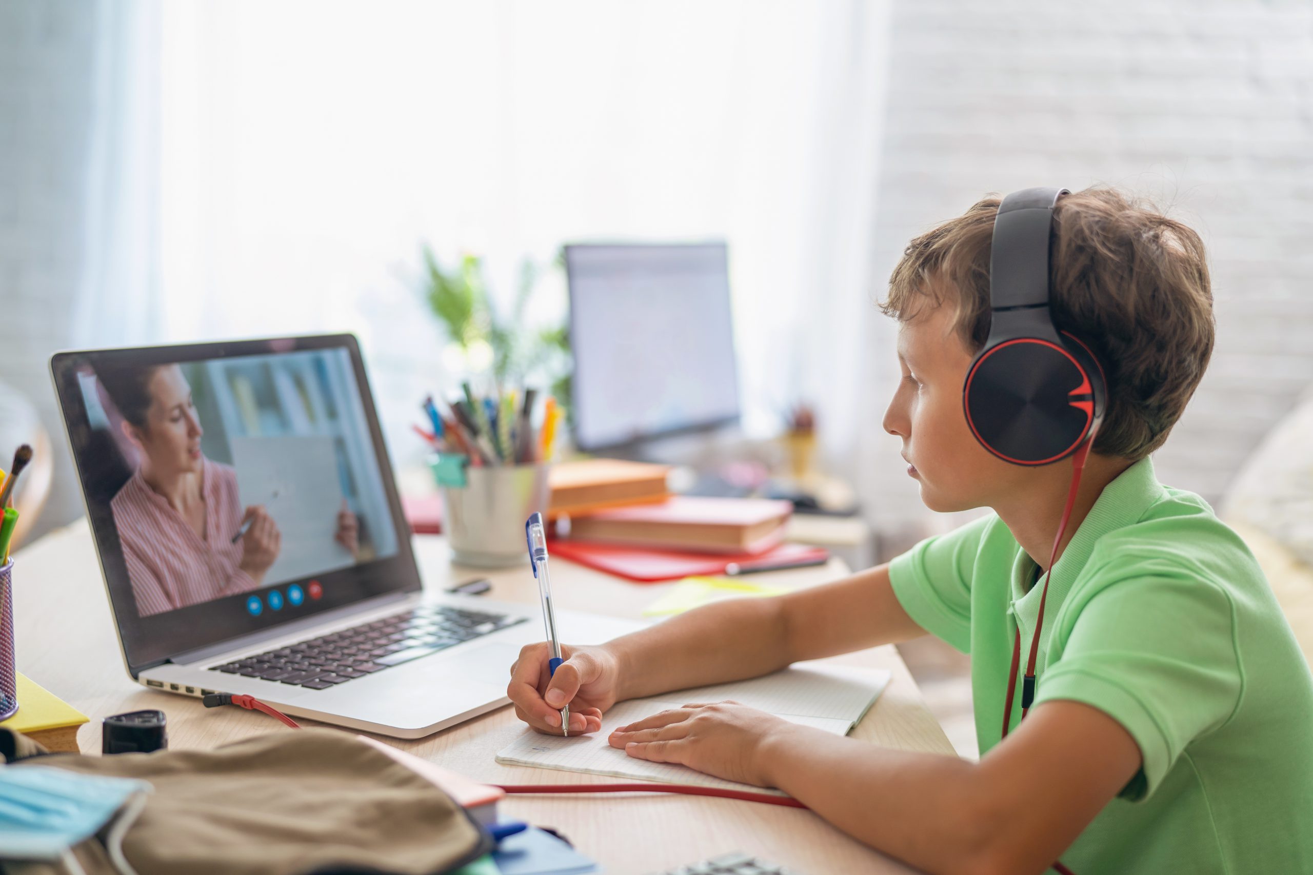 Top 11 reasons why online tutoring is so popular!